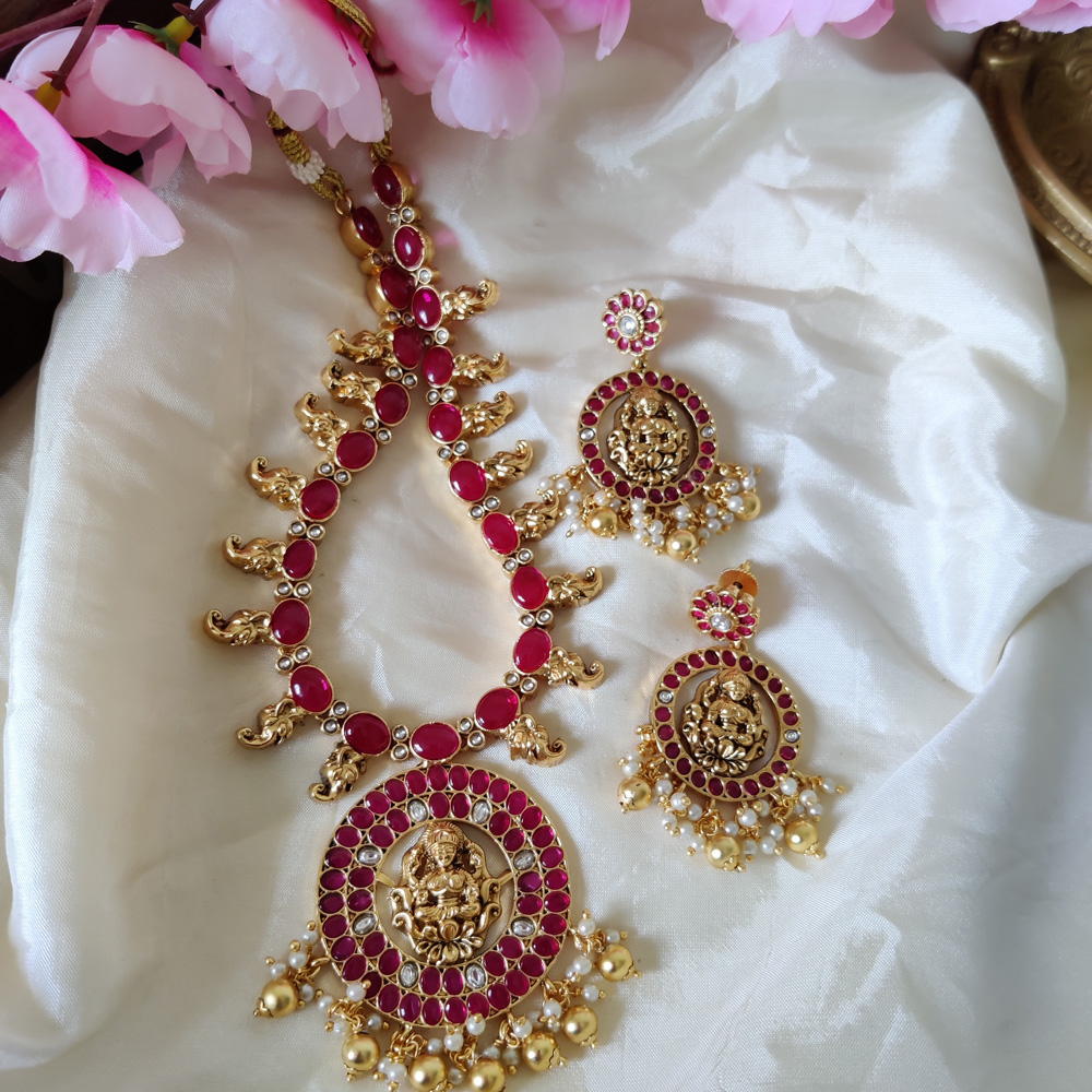 22kt Gold Ruby Pendant, 15 Inches at Rs 62000 in Hyderabad | ID: 21973045973